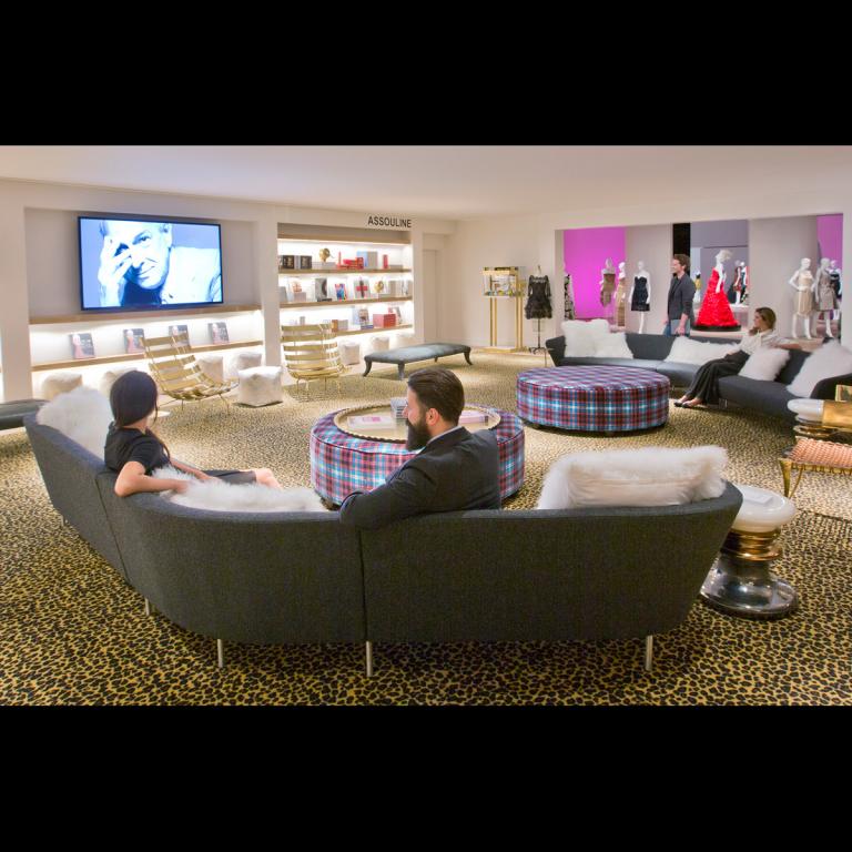 Students gathered in the SCAD FASH film salon
