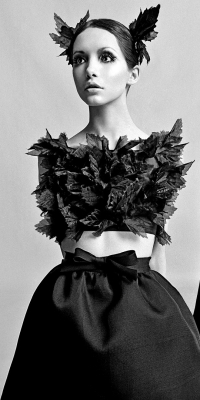 Signature image for Cristobal Balenciaga exhibition