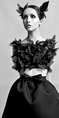 Signature image for Cristobal Balenciaga exhibition