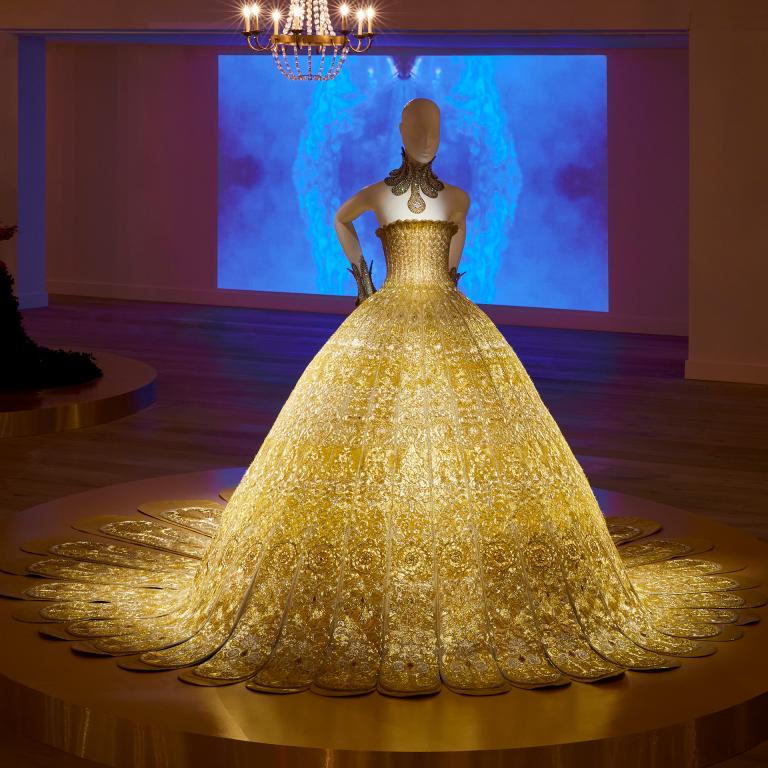 Guo Pei exhibition 2017